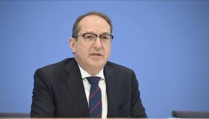 Глава МВС Німеччини виступив проти автоматичного захисту для українських чоловіків призовного віку