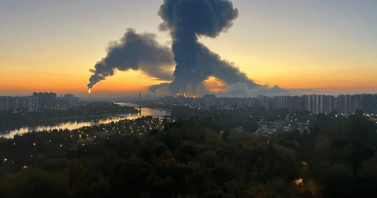 Московський НПЗ після нічної атаки дронів: ролі Генштабу ЗСУ, Зеленського та Собяніна
